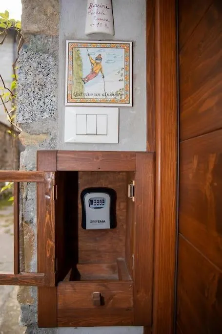 Casa Magnifica Valle Camonica Cimbergo Holiday home